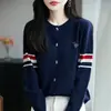 Cross2026 Otoño Invierno Nuevo Cárdigan de Punto con Cuello Redondo Bloque de Color para Mujer Cómodo Suave Moda Bordado Holgado Prendas de Abrigo Aguja