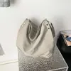 Bolsa de nylon para mujer 2026 nuevo estilo verano casual ligera para ir al trabajo bolsa de mano gran capacidad un solo hombro bandolera bolsa grande