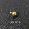 Campana floral repujada de latón macizo sin sonido, llavero colgante con botón de cobre puro y cuentas giratorias 8 mm