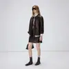 Chaqueta de cuero marrón estilo europeo para mujer, nueva colección otoño 2026, retro y moderna, chaqueta corta de cuero con un toque de alta gama, hecha de piel de cordero importada