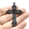 Accesorios de joyería retro de plata antigua con patrón de ratán antiguo, cruz, joyería para hombre, ropa, suéter, cadena, colgante, venta al por mayor