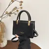 Bolsas para Mulheres 2026 Primavera Nova Moda Retrô Bolsa de Mão Feminina Textura Pequena Bolsa Quadrada Bolsa Transversal Casual