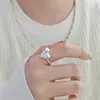 Design Simples, Elegante, Anel de Pérola com Zircônia Microcravejada, Anel Aberto Geométrico de Flor Personalizado, Anel Feminino Atacado
