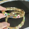 Stock Directo de Fábrica Pulsera Esmaltada Pequeña Floral Hueca con Flores de Colores e Incrustaciones de Diamantes, Broche cloisonné Joyería al por Mayor