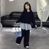 Conjunto para Niña 2026 Otoño Nuevas Llegadas Mediano y Grande Sudadera con Capucha para Niño Cubre Pañal de Encaje Conjunto de Tres Piezas de Punto Ropa Deportiva para Niños
