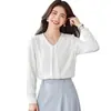 Foto real de top de gasa de manga corta holgado estilo coreano para primavera y otoño que cubre la barriga, con cuello alto, blusa moderna y elegante