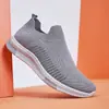 Sapatos Casuais Masculinos, Sapatos Slip-On Respiráveis de Malha, Tênis Esportivos com Design Vazado, Esportivos e Leves