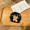Diademas estilo girly al por mayor en stock, scrunchies lindos de color crema estilo coreano, cordones para el cabello, cintas para el cabello