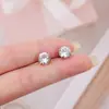 Brincos Europeus e Americanos Transfronteiriços em estoque Zircônia de Garra Quatro Pontas Peça Única Brincos com Fecho Borboleta de Aço Inoxidável Brincos de Piercing Conjunto de Brincos