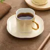 Taza de café de cerámica a cuadros chapada en oro, traje de taza y platillo, lujo moderno, restaurante de té, té de la tarde, platillo para bocadillos, taza