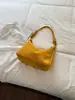 Bolso Cruzado Retro Transfronterizo para Mujer 2026 Nuevo Simple Versátil Gamuza Felpa Forma de Empanada Gran Capacidad Bolso de Hombro Único