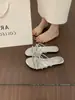Chinelos Abertos Deslumbrantes em Estilo Francês com Tiras Cruzadas de Strass para Mulheres, Uso Externo de Verão, Sandálias Romanas Planas Confortáveis