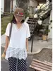 Ventas Directas de Fábrica de Artículos Europeos de Gama Alta, Nuevo Top de Camiseta Corta Irregular de Manga Corta con Retazos de Encaje y Ganchillo con Tema de Amor para Primavera y Verano para Mujer