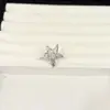 Anillo Abierto Ajustable de Flor Tridimensional Tejida a Mano Incrustado con Pedrería Plateada Estilo Retro Ins Francés Venta al por Mayor