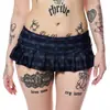 Traje de baño de dos piezas sexy estilo universitario punk oscuro con cuello halter triangular y parte inferior de traje de baño estilo falda corta, estampado de calaveras a cuadros