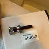 Presilha de Cabelo Veludo Retro Luxo Leve com Laço de Strass, Exquisita e Versátil, Sensação de Alto Padrão, Presilha Bico de Pato, Presilha Lateral, Acessório de Cabelo para Franja