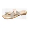 Sandalias versátiles nuevas de tacón cuadrado elegantes sin sujeción en la punta con suelas suaves de moda, diseño de verano con pedrería
