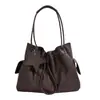 Nova Bolsa Tote de Mão de Grande Capacidade para Mulheres Design de Nicho 2026 Ombro Único Transversal Casual Moda Personalidade Bolsa de Axila