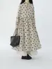 Vestido Largo Vintage de Lunares con Puntos Pequeños y Cuello de Encaje