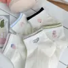 Calcetines Bordados Lindos Estilo Coreano para Mujer, Calcetines Cortos sin Costuras, Malla Fina Transpirable de Primavera y Verano, Calcetines Casuales de Dibujos Animados para Tobillo, Calcetines Cortos de Algodón