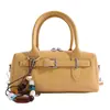 Bolsa de mão pequena retrô elegante para mulheres, nova moda 2026 bolsa transversal versátil, bolsa de mão requintada de cor sólida, bolsa almofada