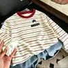 Camiseta de Manga Larga a Rayas de Algodón Puro, Nueva Moda Primavera y Otoño para Niños, Estilosa y de Corte Holgado, Camiseta Básica Versátil para Niños Mayores