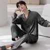 Pijama masculino, novo modelo verão 2026, seda gelada primavera e outono manga longa jovem tamanho plus size conjunto de roupa de casa