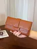 Yue Zi 2026 Outono Inicial Nova Carteira Feminina Retro Elegante Versátil Curta com Zíper Múltiplos Compartimentos para Cartões Porta-Moedas Bolsa