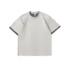 Yidao Vintage 2026 Verão Nova Marca da Moda Patchwork Design Retro Simples Moda Solta Versátil Manga Curta Camiseta Masculina