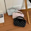 Bolso de mano minimalista de lunares estilo coreano para mujer, nuevo bolso de mano pequeño de moda 2026 con un toque de alta gama, bolso de hombro y cruzado