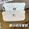 Bolsa de Lápices Estampada con Encaje Ins Simple y Fresca para Chicas Bolsa de Papelería Almacenamiento de Aspecto Elegante Estudiante Bolsa de Lápices de Gran Capacidad