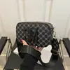Bolsa de Ombro Quadrada Pequena com Letra para Mulheres 2025 Nova Tendência Moda Ins Crossbody para Mulheres Estilo Coreano Versátil Texturizada