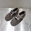 Ropa exterior cálida versátil 2026 zapatos peludos de felpa de suela plana para mujer zapatos de algodón franceses zapatos para conducir nuevos otoño invierno sin cordones