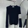 Venda Direta da Fábrica Marca da Moda Novo Suéter Feminino Gola Redonda Manga Longa Malha Vazada com Quatro Listras