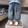 Pantalones de niño primavera jeans 2026 nuevo modelo de primavera estilo coreano para niños jeans rectos holgados pantalones largos para bebé