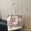 Bolsa de Mão Feminina de Luxo Leve e de Alta Qualidade 2026 Novo Modelo Grande Capacidade Bolsa de Ombro para o Dia a Dia Bolsa Tote Casual Fashion Tendência