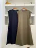 Vestido Feminino Sem Manga para o Verão 2026 com Mangas Volumosas e Design que Marca a Cintura, Elegante e de Alto Padrão, Emagrecedor e Versátil, Caimento Solto