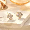 Pendientes de Plata de Ley S925 con Forma de Trébol de Cuatro Hojas Completamente Incrustados de Diamantes para Mujer, Lujo Ligero, Pendientes de Nicho de Gama Alta, Pendientes Simples y Elegantes al por Mayor