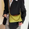 Elegante bolso pequeño retro para mujer, nuevo bolso de hombro esmerilado de moda 2025, bolso cruzado de cadena de gran capacidad