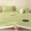 Almohadilla de Cama de Terciopelo de Leche Engrosada de Invierno Pieza Única 2025 Nuevo Cubrecama de Franela Coral Acolchado Juego de Sábanas de Cama Tres Piezas