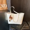 Bolso Tote Simple y Elegante para Mujer 2026 Nuevo Modelo Gran Capacidad Moda Bolso para Viajar Bolso de Hombro Casual Retro para Mujer