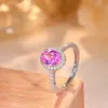 Influencer de Tiktok Transmite en Vivo un Anillo con Gema en Forma de Coco de Zafiro Rosa de 1.5 Quilates Hecho de Plata S925, Ofreciendo un Diseño Minimalista y de Lujo Ligero
