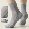 Calcetines Finos de Verano para Hombre, Malla de Algodón Puro, Transpirables, Estilo Fino de Primavera y Verano, Anti-Olor, Antibacterianos, de Media Pantorrilla, Color Sólido, Versátiles Calcetines de Negocio
