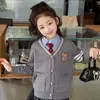 Uniformes Escolares para Meninas, Trajes de Performance Estilo Academia, Conjunto de Três Peças de Camisas JK, Cardigans de Tricô, Camisas e Saias para Crianças para Primavera e Outono