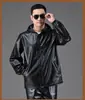 Conjunto de Jaqueta de Couro e Calça Masculina Estilo Único Primavera e Outono Roupa de Trabalho com Capuz À Prova de Óleo Impermeável Tamanho Grande Solta Roupa de Trabalho para Dirigir e Ciclismo