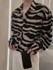 Camisa de manga larga con estampado de cebra para hombre para primavera y otoño, camisa casual moderna y elegante estilo coreano, top casual y guapo para hombre