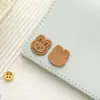 Etiqueta de Couro de Microfibra Desenho Animado, Etiqueta de Couro Estampada, Patch para Roupa, Etiqueta de Couro para Roupa de Boneca Pet DIY, Etiqueta de Urso com Rosto Sorridente