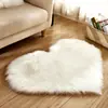 Alfombra Amazon Directa Blanca en Forma de Corazón Piel de Oveja Sintética Alfombra Gruesa de Felpa Larga Felpudo Cojín para Sofá Cojín para Ventana de Rincón