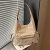 Bolso de Mano Pequeño de Alta Gama Transfronterizo para Mujer, Nuevo Bolso Versátil de Hombro/Axila Primavera 2026, Bolso Tote Popular