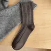 Meias estilo miu femininas listras verticais japonesas versáteis meias de cano médio outono novo absorventes de suor respiráveis meias folgadas meias cinzas